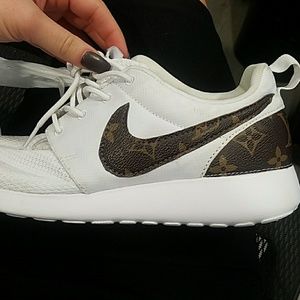 Custom LV NikeID tennis shoes